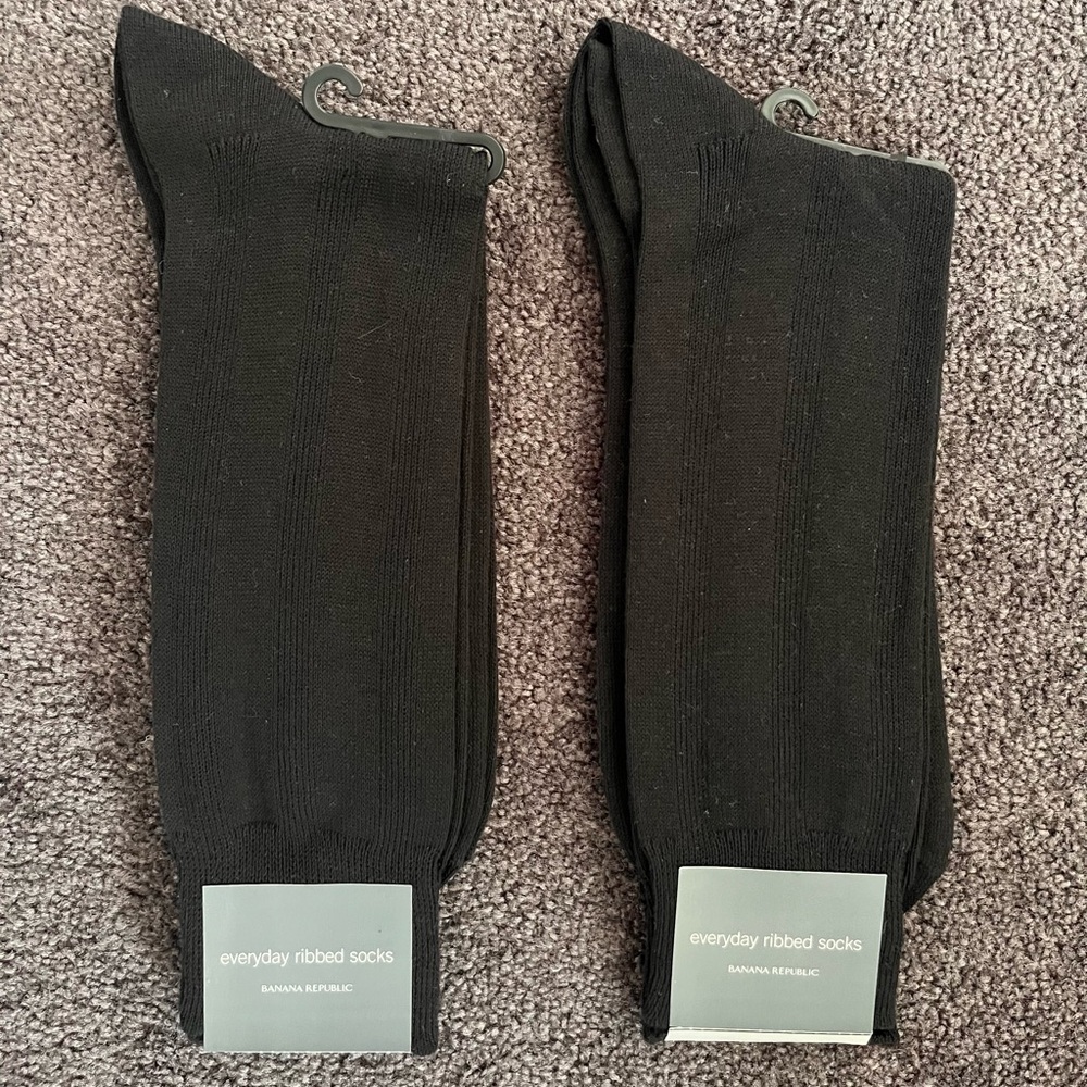 2 Pairs of Men’s Vintage Banana Republic Socks in Black - NWT as Pictured 😊